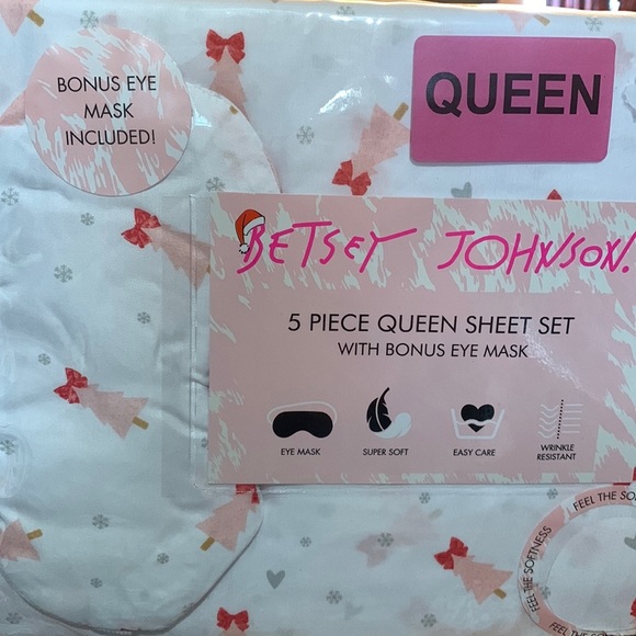 Betsey Johnson Christmas Sheets Set Pink Tree with Bow + sleep mask NEW Queen - Picture 1 of 4